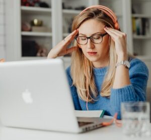 online vergaderingen waar je moe van wordt_pexels